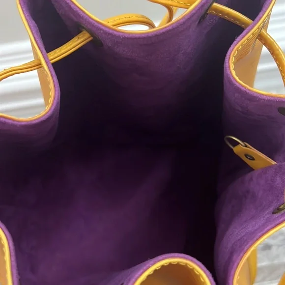 Louis Vuitton Yellow Epi Leather Bucket Shoulder Bag - Picture 16 of 16